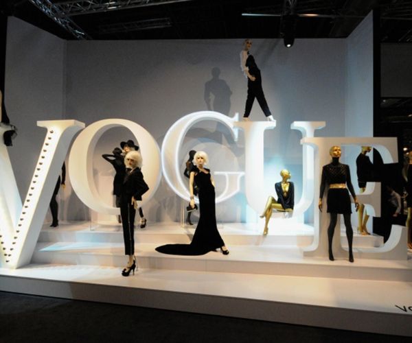 Mẫu booth quảng cáo thời trang số 1