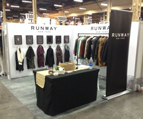 Mẫu booth quảng cáo thời trang số 2