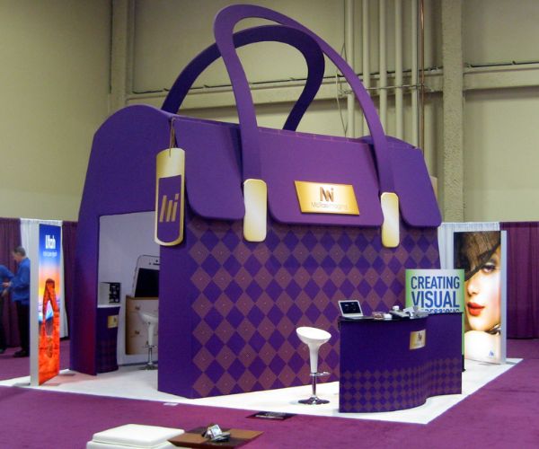 Tham khảo những booth quảng cáo thời trang đẹp, ấn tượng